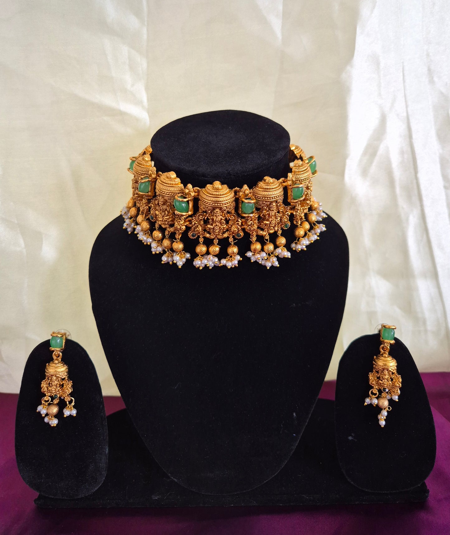 Bridal High Neck Choker Set With Earrings