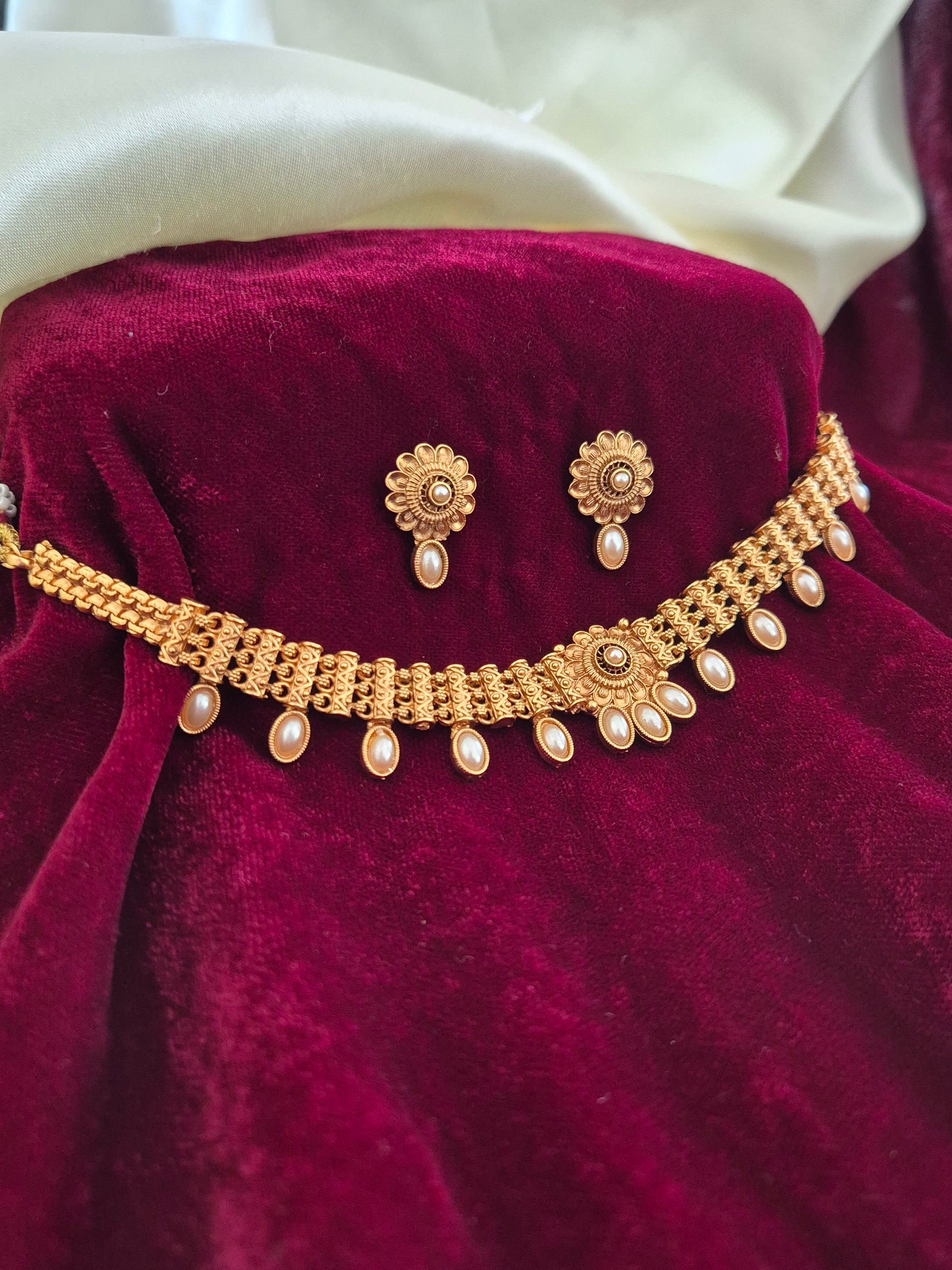 Premium Choker Necklace with Earrings set