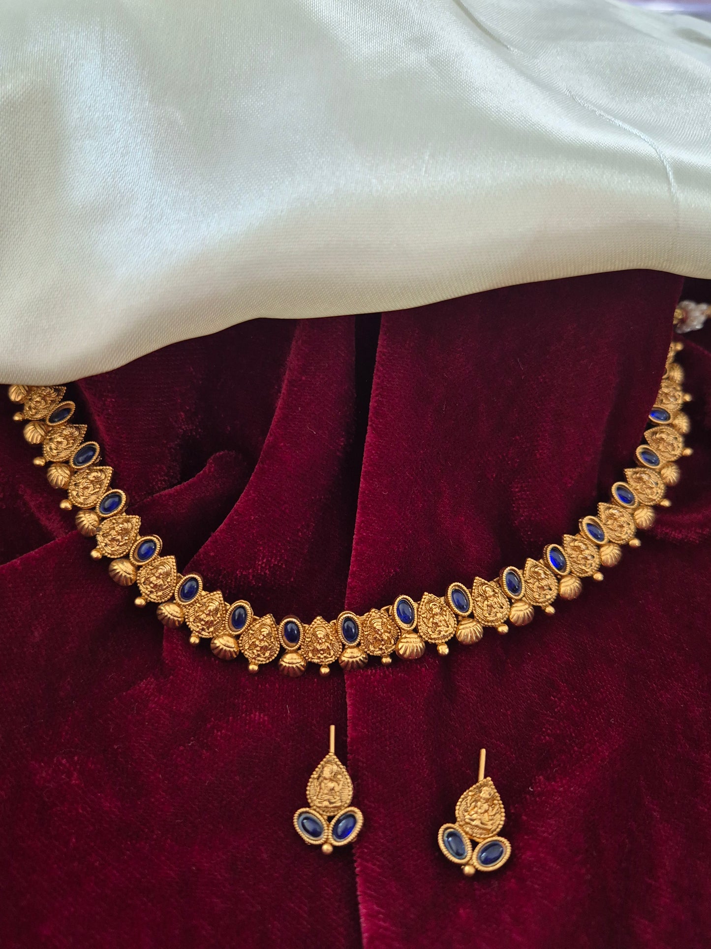 Stone Studded Necklace With Earrings
