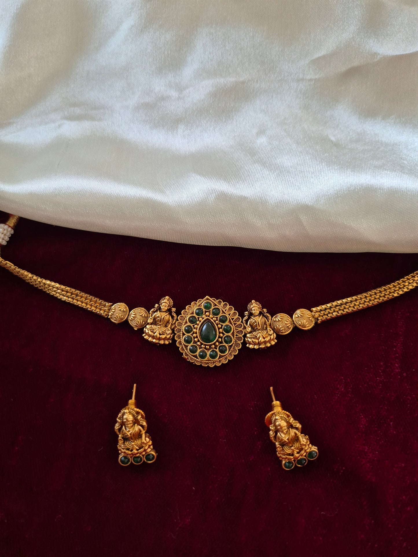 Lakshmi Choker With Earrings