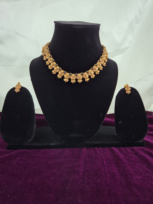 Antique Necklace With Earrings Set
