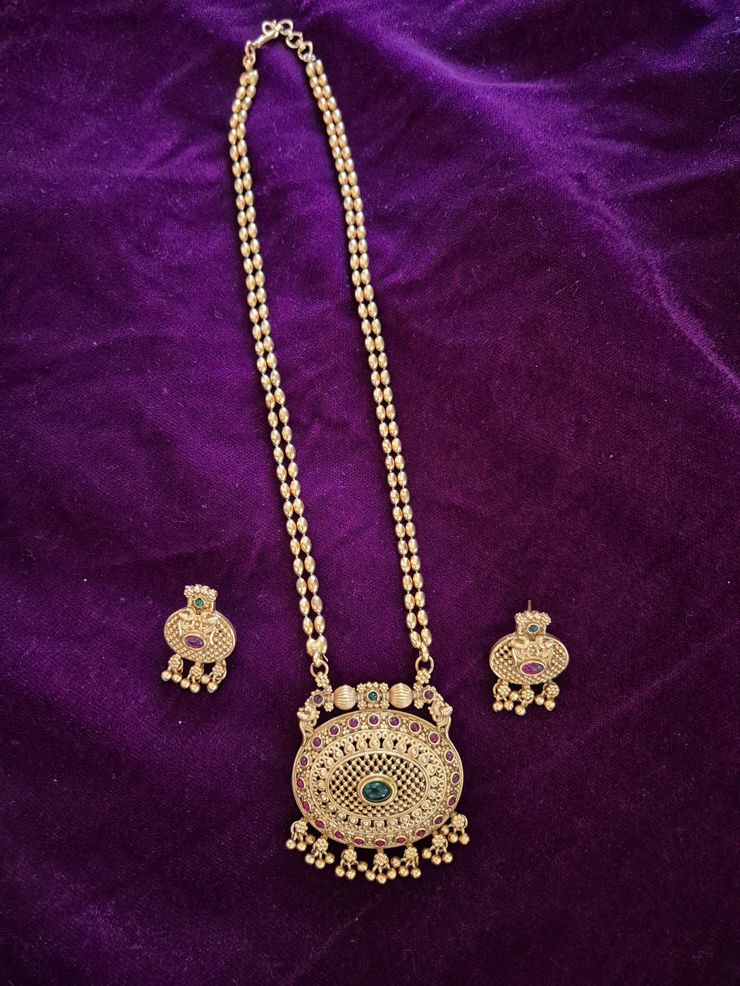 Kemp Pendant Golden Pearl Chain Haram