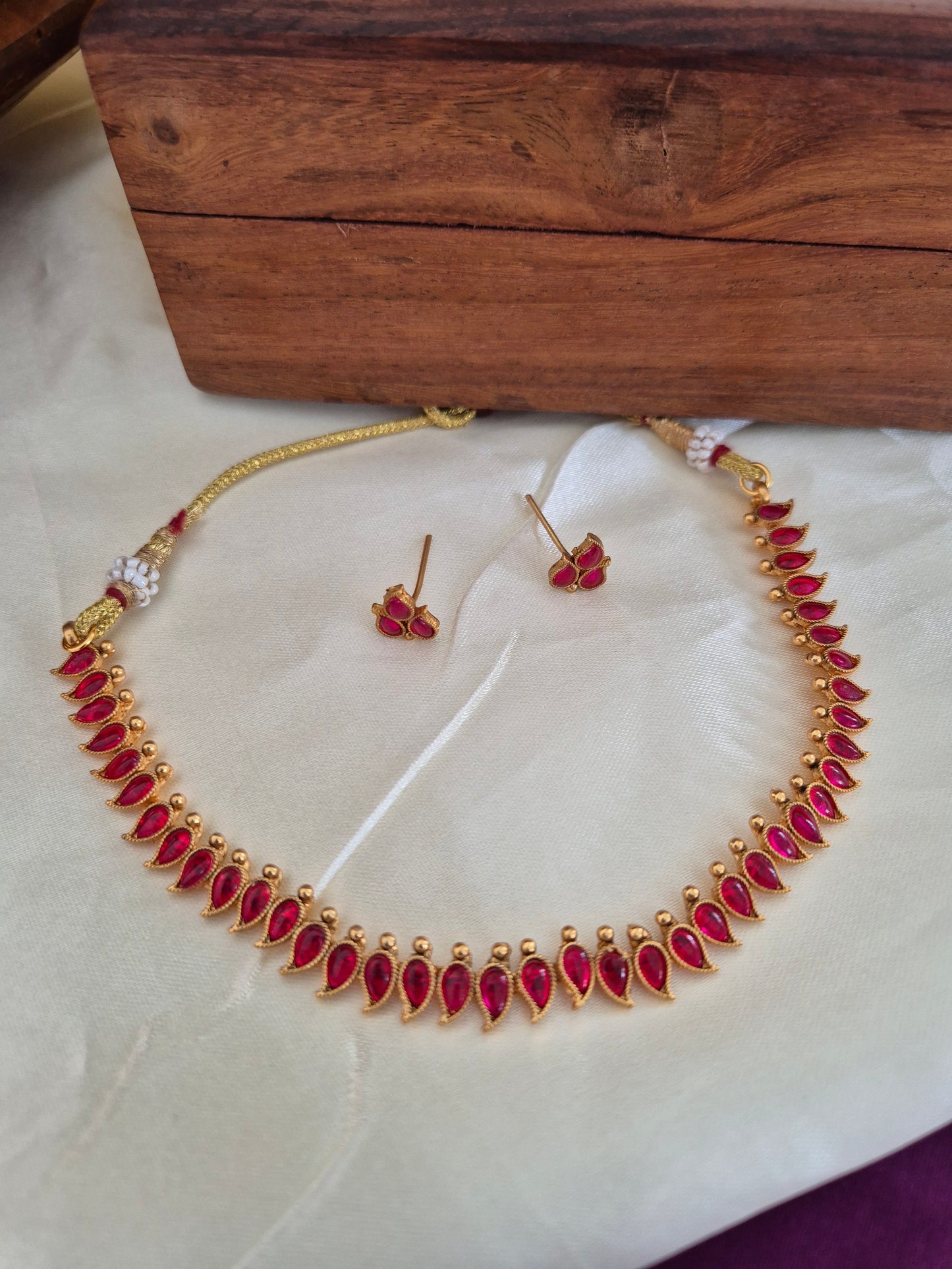 Mango Design Necklace And Earrings Set