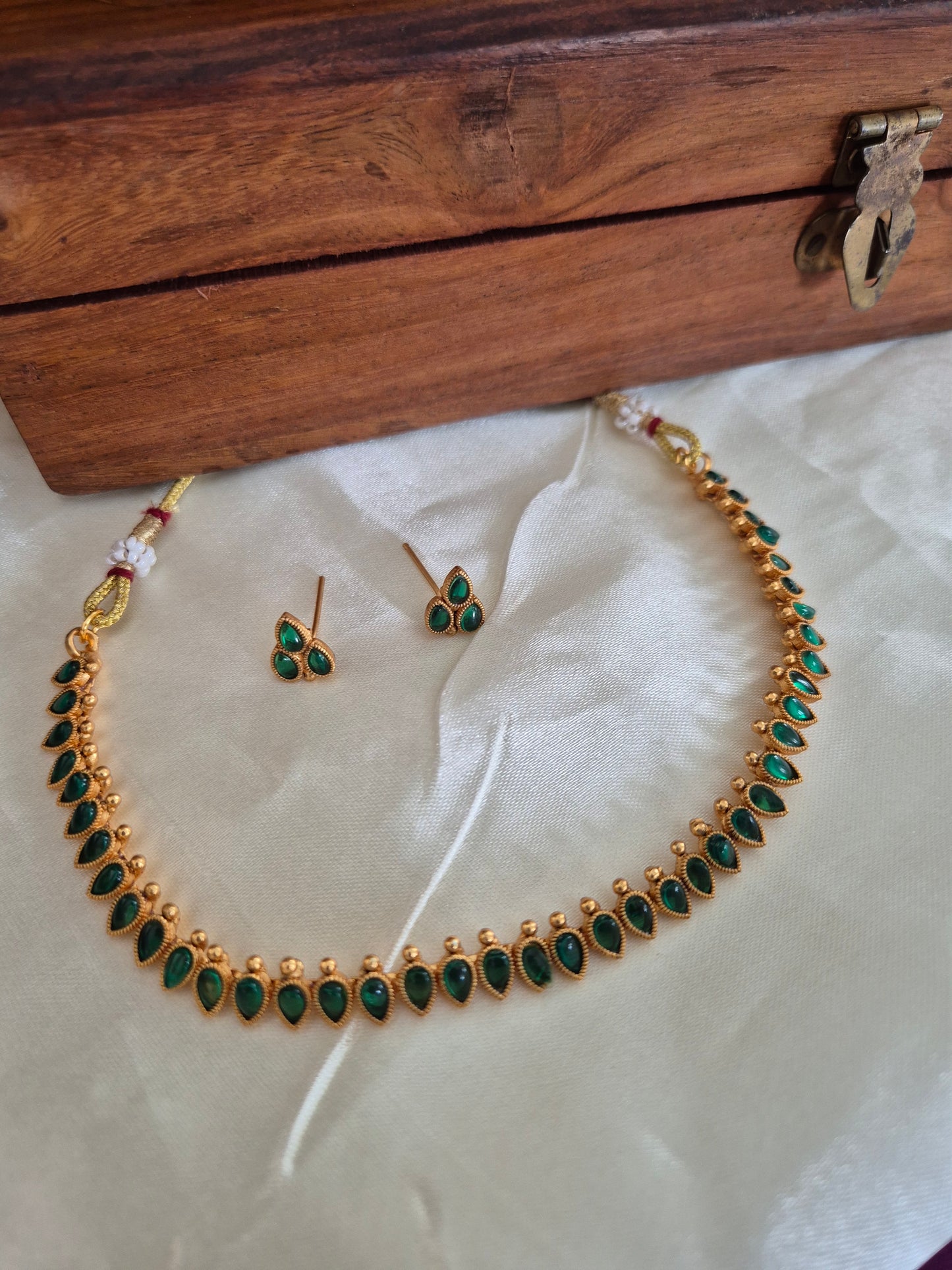 Mango Design Necklace And Earrings Set