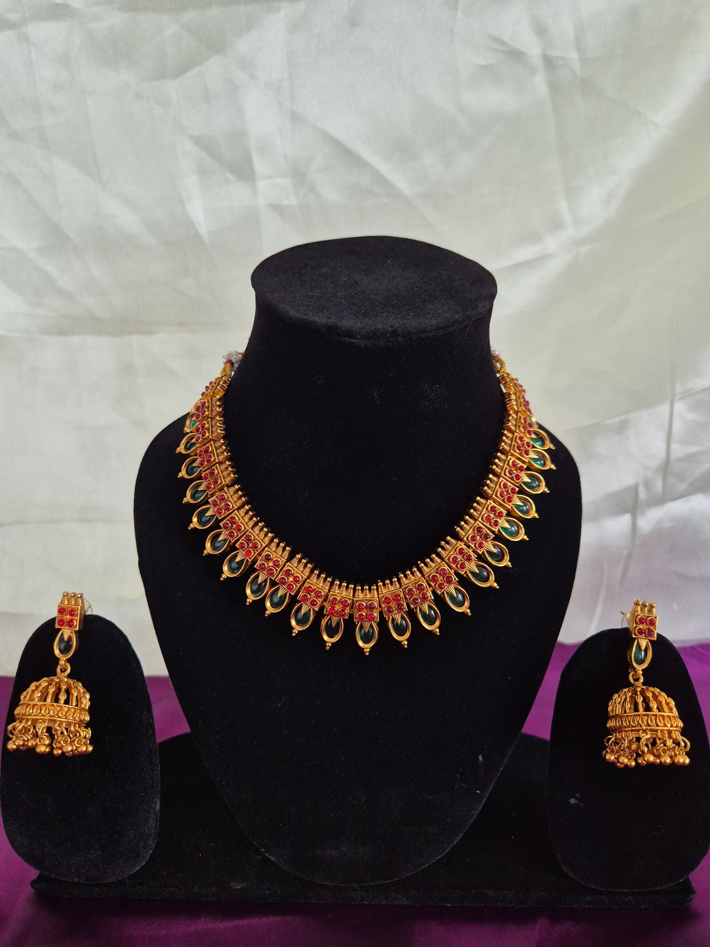 Nagapadam Palakka Mala With Earrings