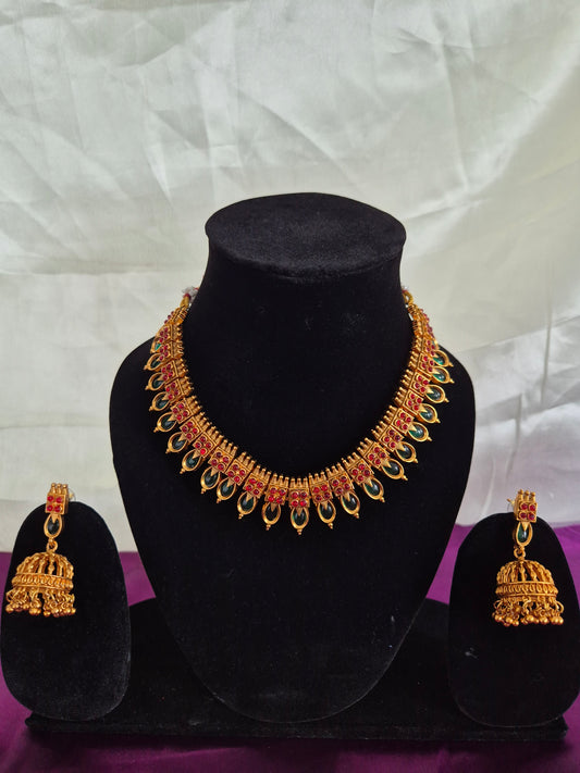 Nagapadam Palakka Mala With Earrings