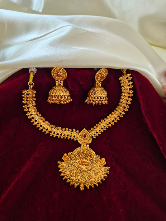 Traditional Lakshmi Pendant Necklace with Earring Set