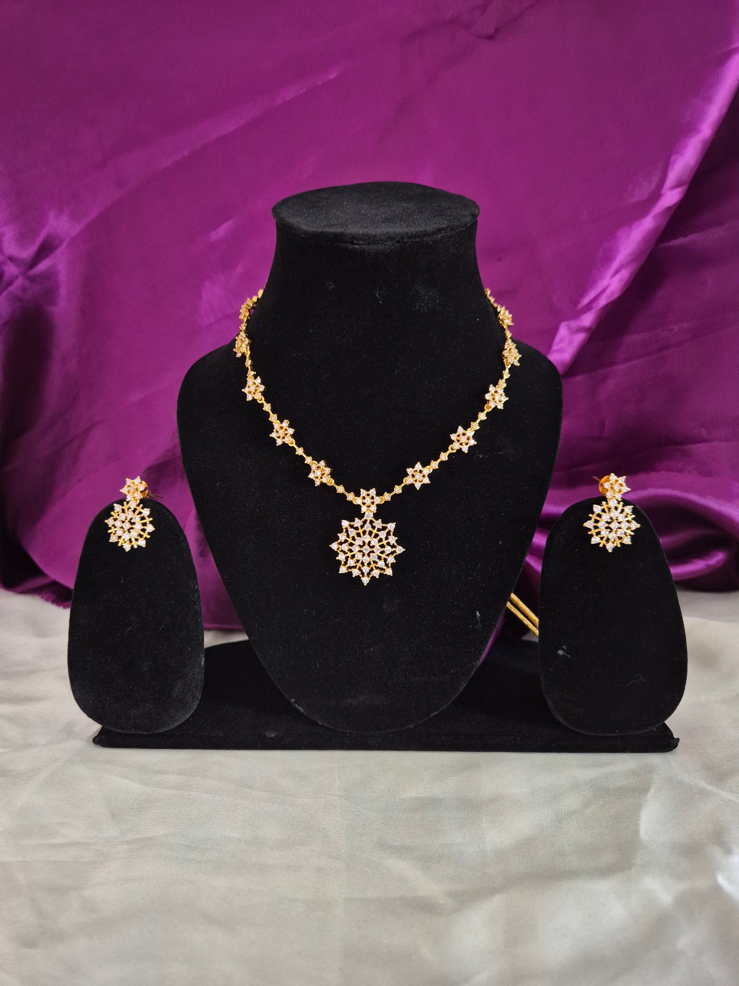 AD Flower Necklace With Earrings Set