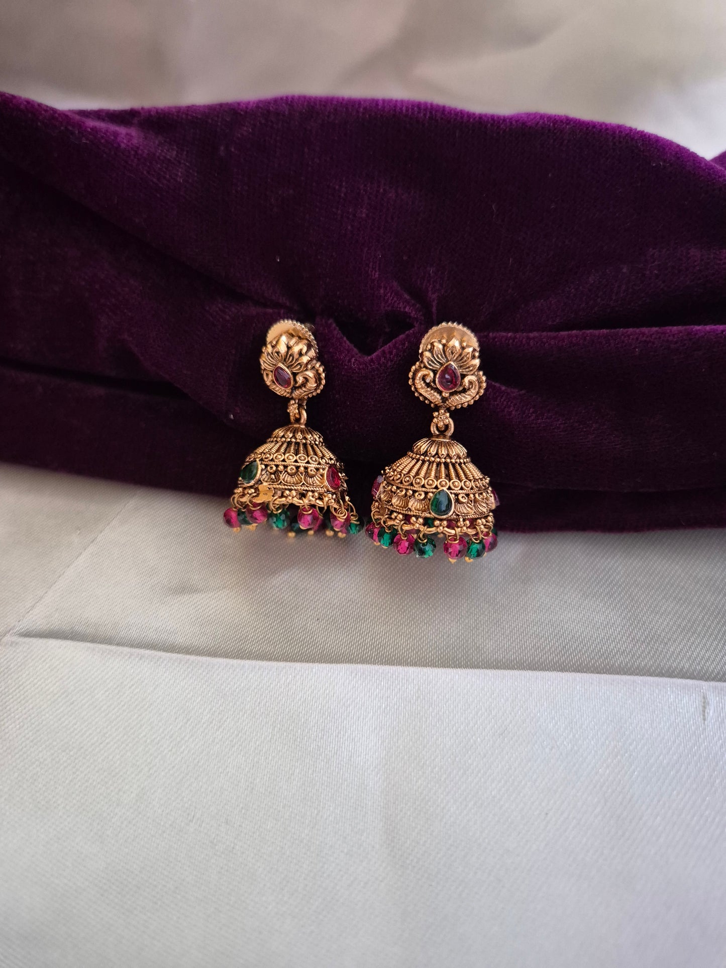 Simple Kemp Jhumkas