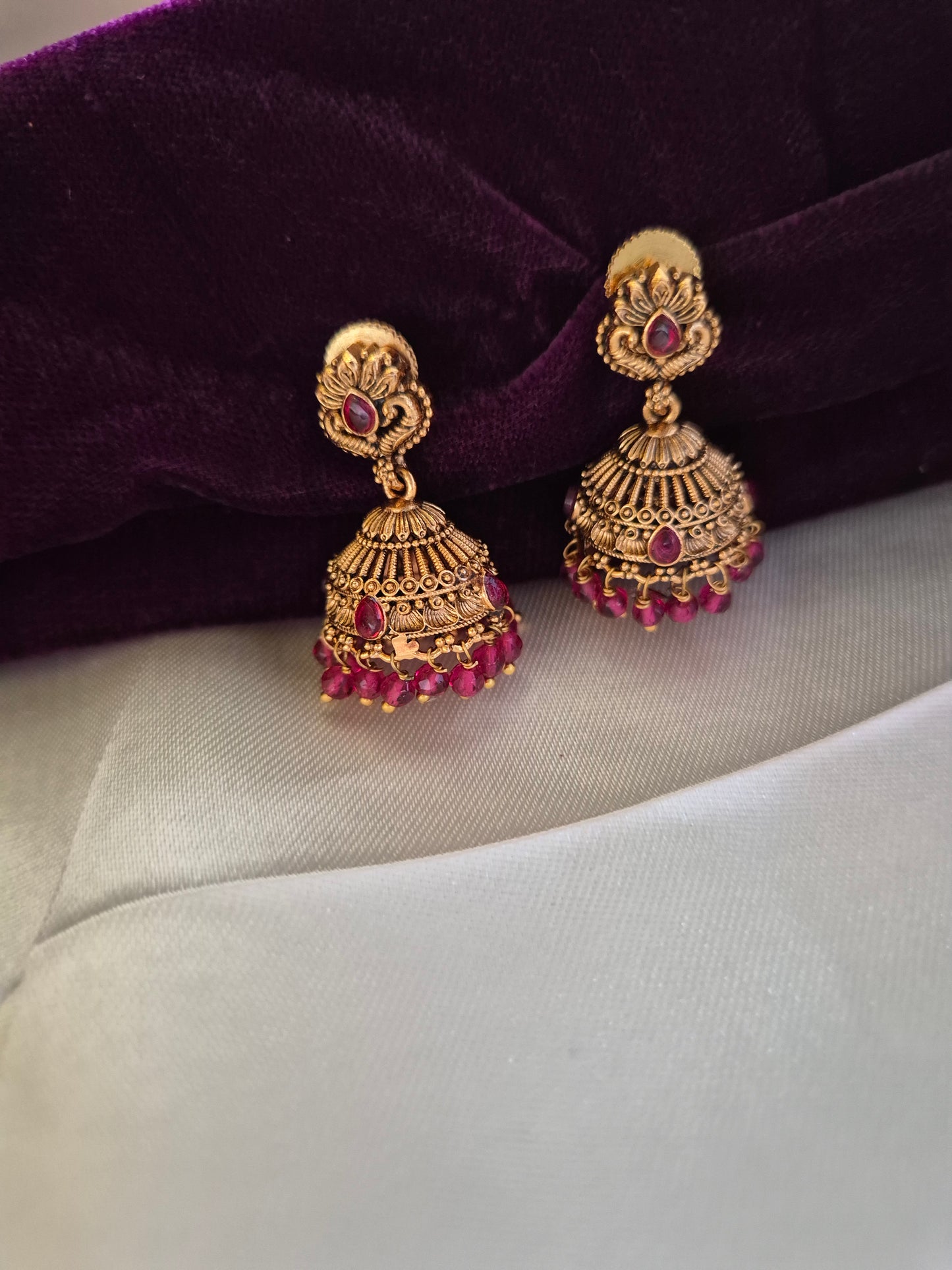 Simple Kemp Jhumkas